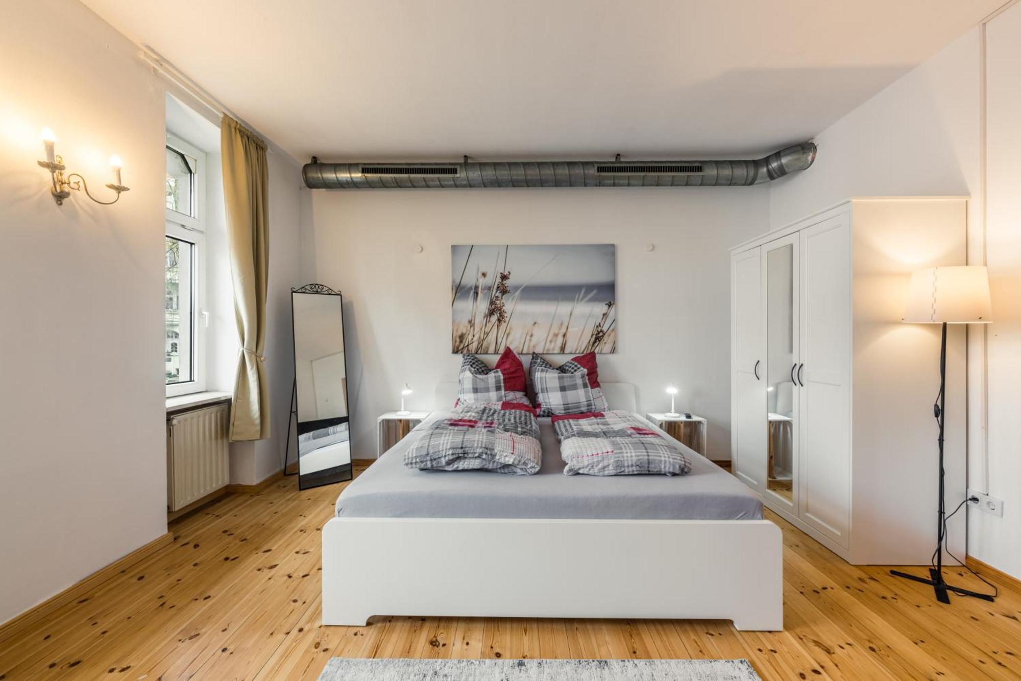 Exklusive Und Grosszuegige Wohnung 140 Qm In Magdeburg Top-Lage Mit Kicker Fuer Bis Zu 8 Personen Eksteriør bilde