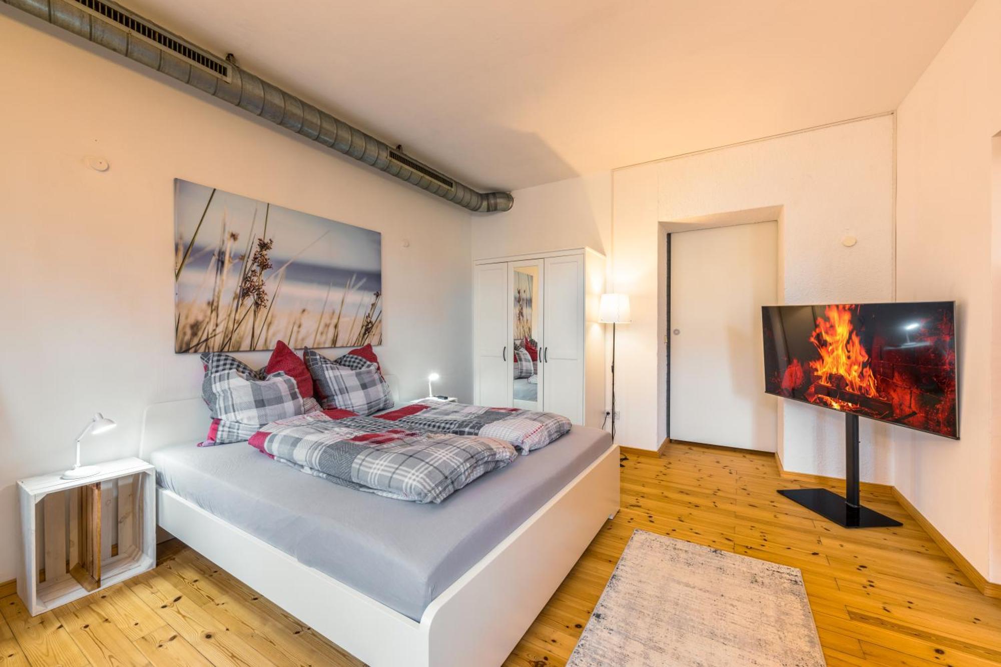 Exklusive Und Grosszuegige Wohnung 140 Qm In Magdeburg Top-Lage Mit Kicker Fuer Bis Zu 8 Personen Eksteriør bilde